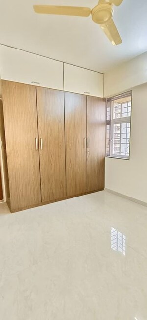 Bedroom in 4 BHK Apartment at Chembur – for Rent
