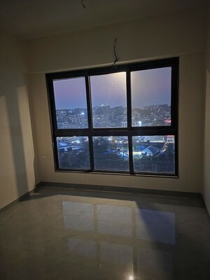 Room in 2 BHK Apartment at Paranjape Schemes Royal Court, Andheri East – for Rent