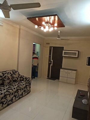 Living Room in 1.5 BHK Apartment at Ketan Apartments Dadar East, Dadar East – for Rent