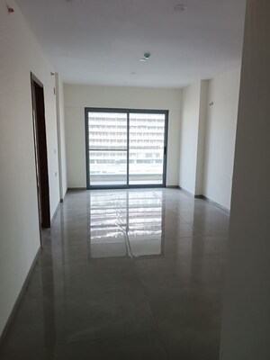 Room in 3 BHK Apartment at Kalpataru Jade Residences, Baner – for Rent