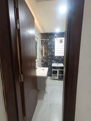 Building Lobby in 4 BHK Builder Floor at Sector 16 – for Rent