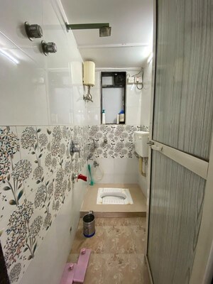 Bathroom in 1 BHK Apartment at Garnet Chamber, Umerkhadi – for Sale