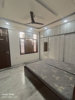 Room in 2 BHK Builder Floor at Ramesh Nagar – for Rent