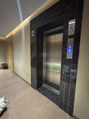 Lift in 2 BHK Apartment at Lodha Panacea 1, Dombivli East – for Rent