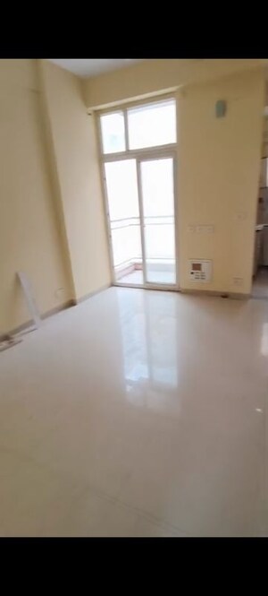 Room in 1 BHK Apartment at Rishabh Cloud 9, Sector 1 Vaishali – for Sale