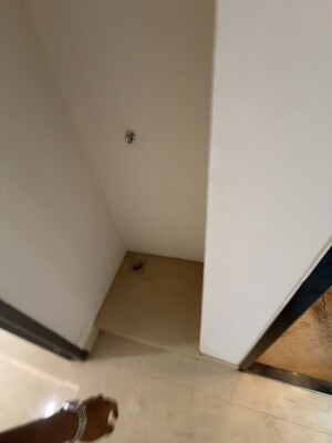 Room in 2 BHK Apartment at Hubtown Rising City, Ghatkopar East – for Rent