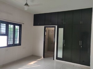 Room in 5 BHK Apartment at Hill View Banjara Hills, Banjara Hills – for Rent