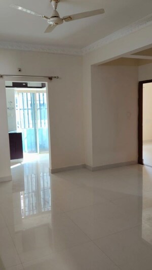 Room in 2 BHK Apartment at MSR Residency, Panathur – for Rent